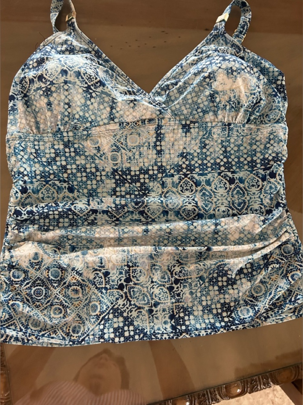 Tankini Top Blue & White Gold threading Pattern Underwire Size 14 EUC
